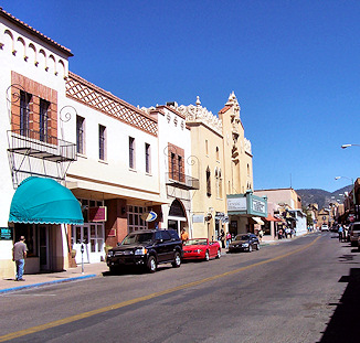 Santa Fe photo by Maryna Anatska